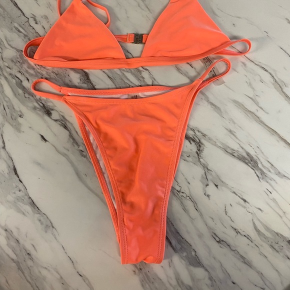 Shein bikini in tangerine, orange adjustable straps, size medium - Picture 6 of 6